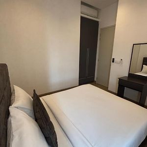 Deluxe Family Suite